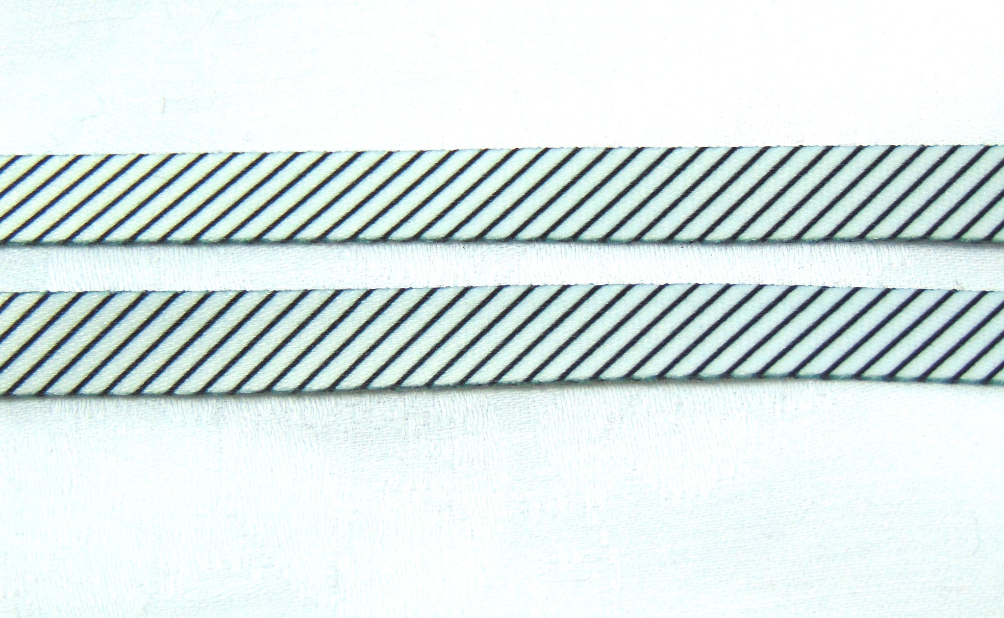 Extra Fine Stripe lanyard narrow 10mm