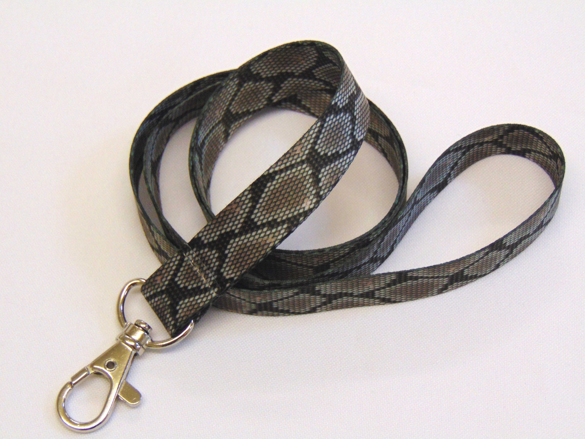 Monochrome snakeskin printed lanyard 15mm